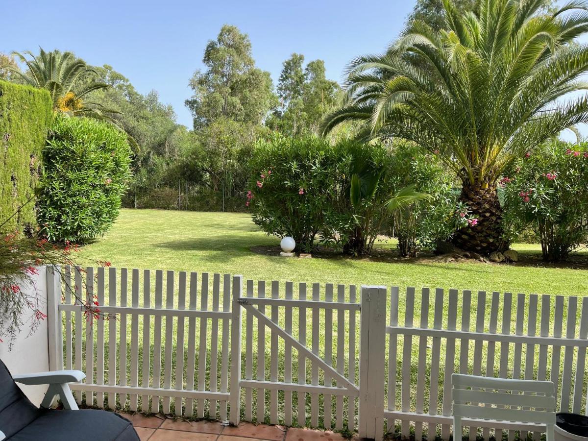 Puerto Banus Apartment Near Beachfront, Big Sunny Terrace, Pool, Tennis Court, Parking & Movies Projector Marbella Exterior foto