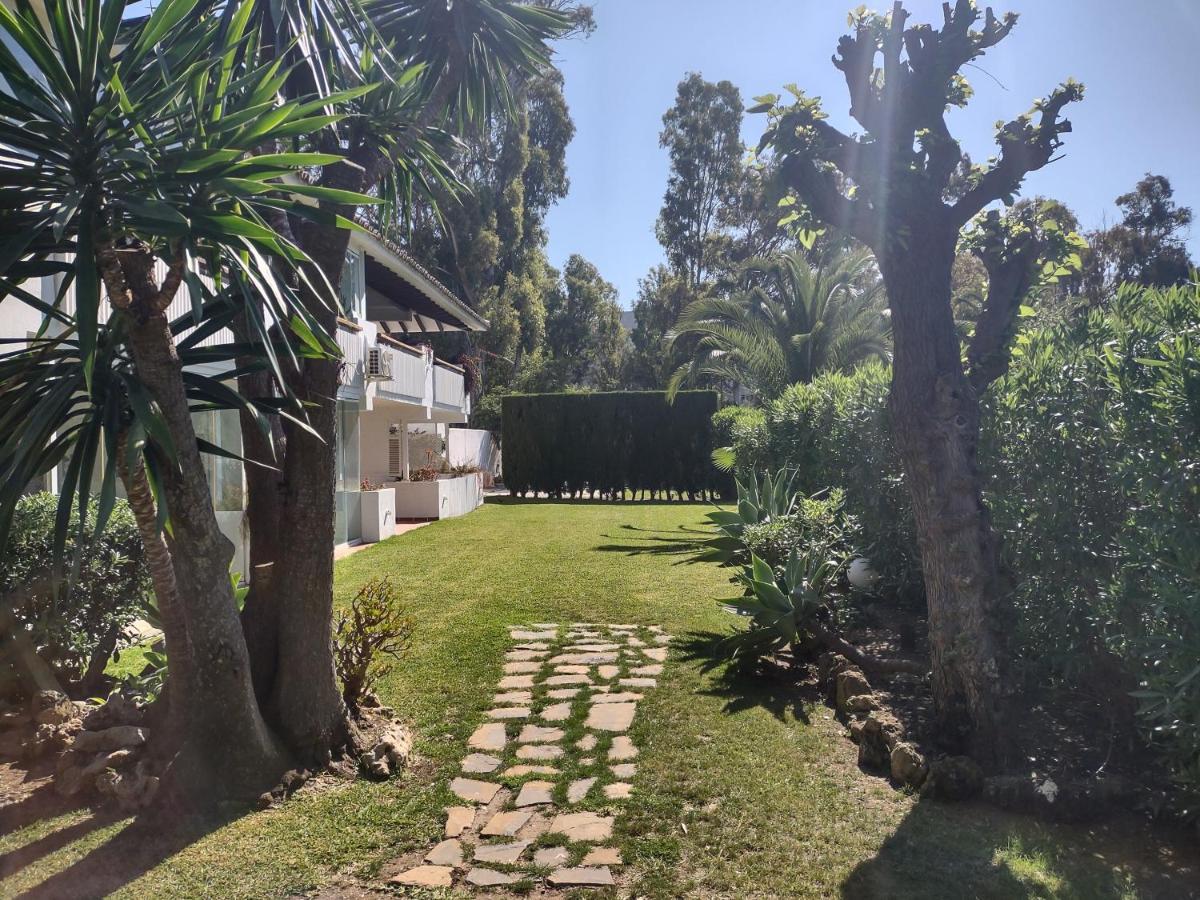 Puerto Banus Apartment Near Beachfront, Big Sunny Terrace, Pool, Tennis Court, Parking & Movies Projector Marbella Exterior foto