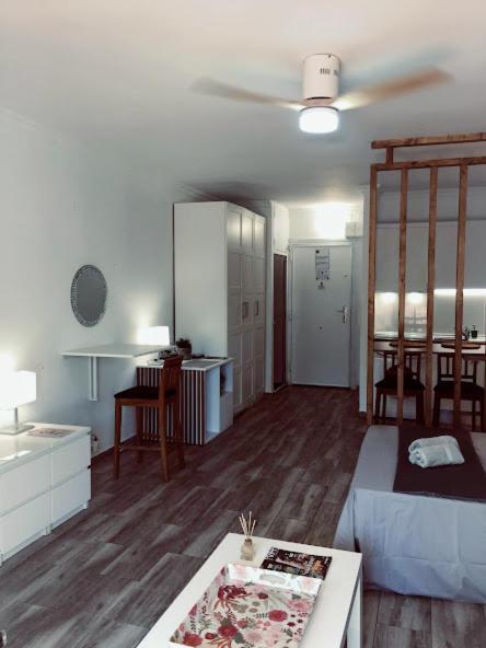 Puerto Banus Apartment Near Beachfront, Big Sunny Terrace, Pool, Tennis Court, Parking & Movies Projector Marbella Exterior foto