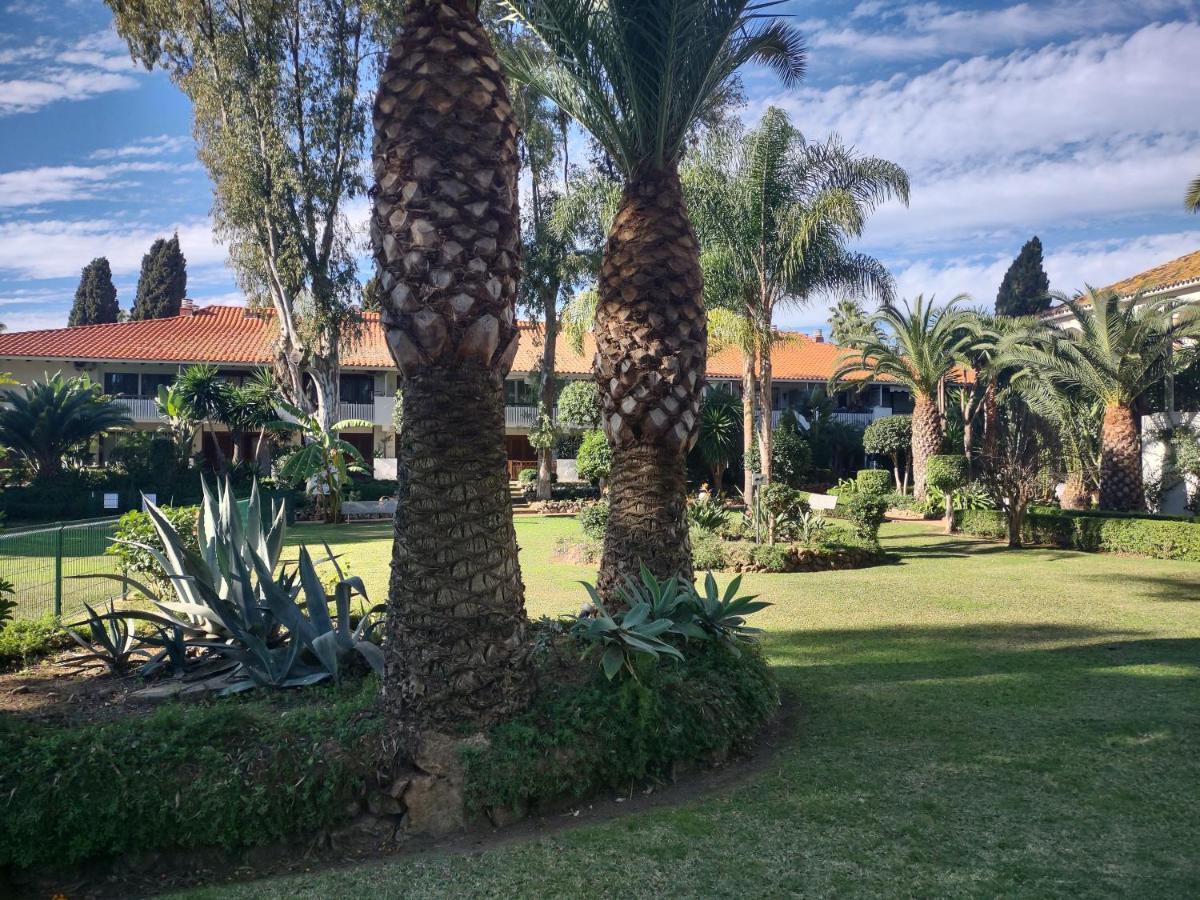 Puerto Banus Apartment Near Beachfront, Big Sunny Terrace, Pool, Tennis Court, Parking & Movies Projector Marbella Exterior foto